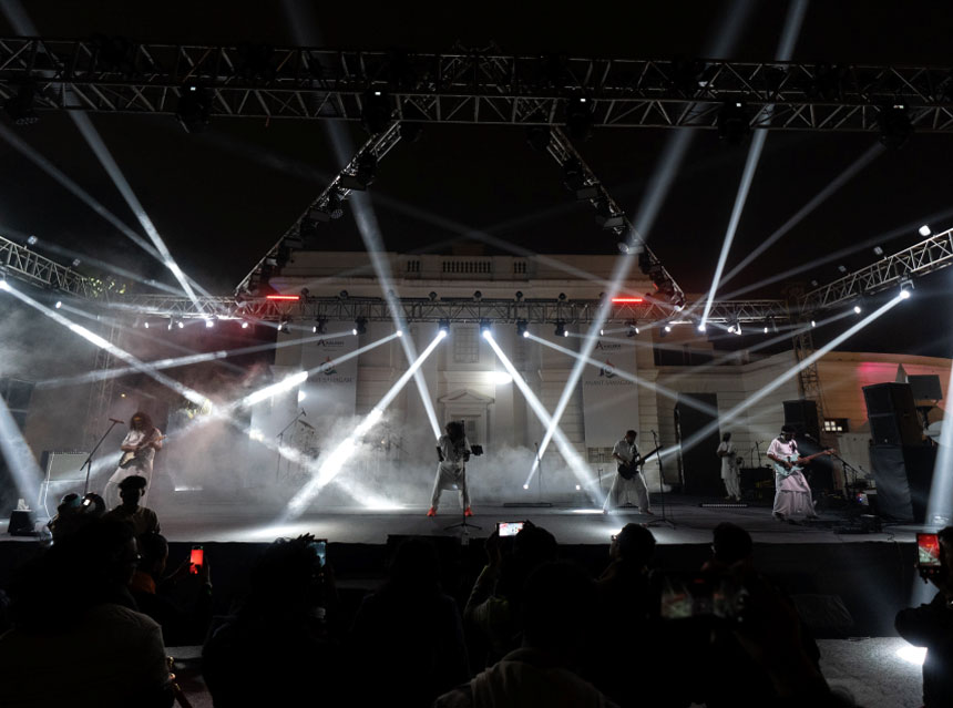 Fakira live performance